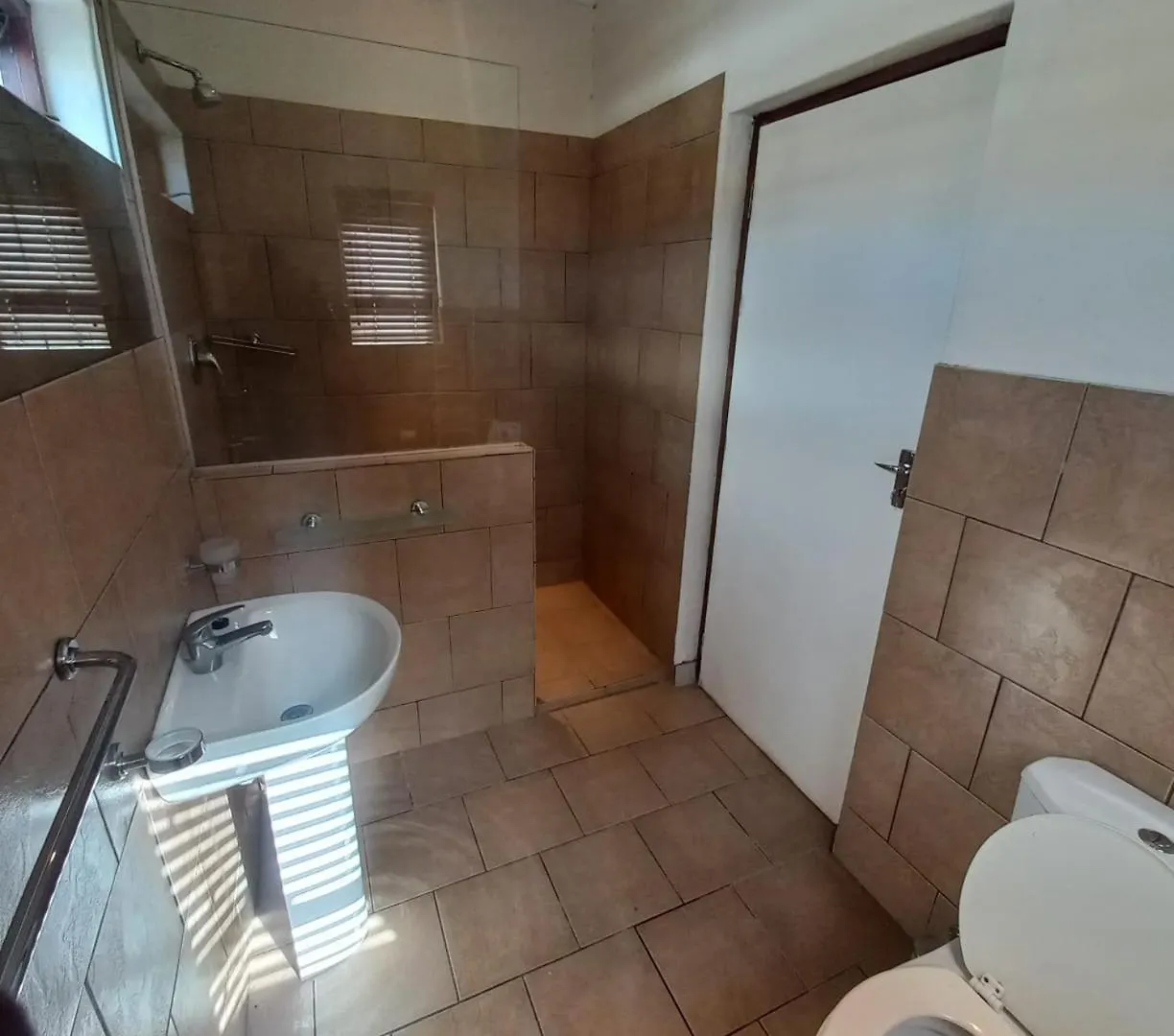 Overnight Lodge Cape Town Homestay